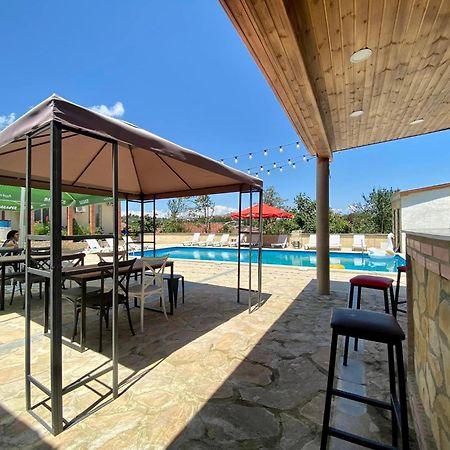 Hotel Traveler Sighnaghi Extérieur photo