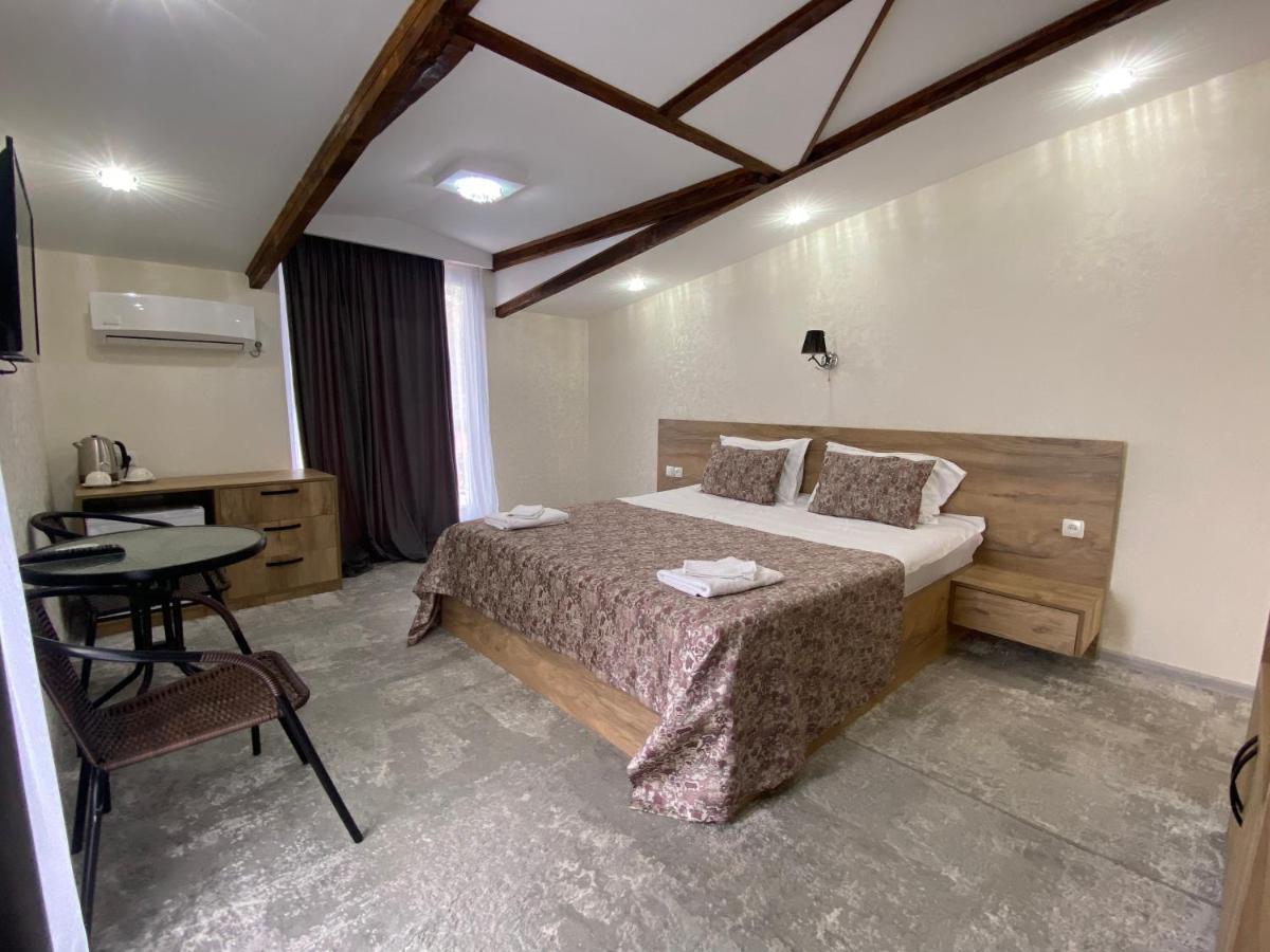 Hotel Traveler Sighnaghi Extérieur photo