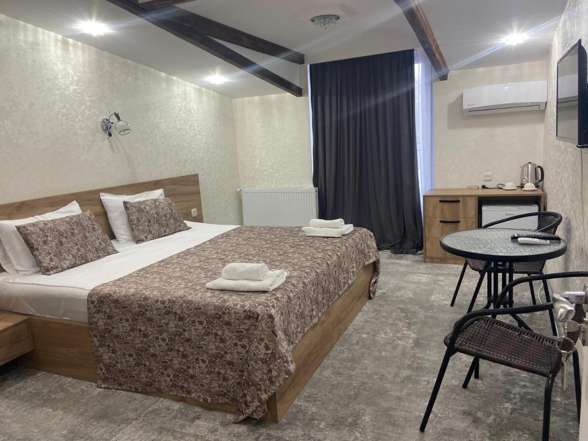 Hotel Traveler Sighnaghi Extérieur photo