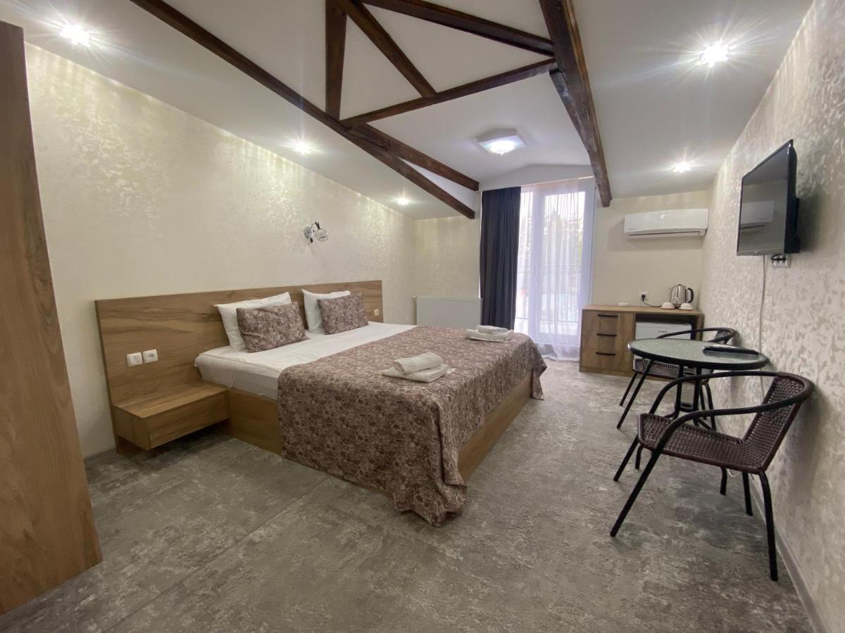 Hotel Traveler Sighnaghi Extérieur photo