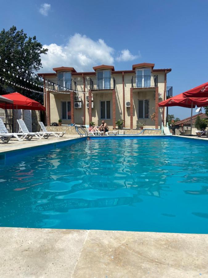 Hotel Traveler Sighnaghi Extérieur photo